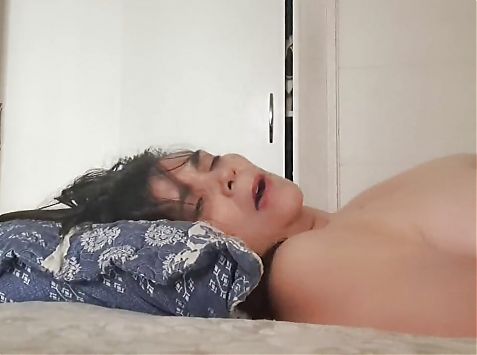 Stepmommy si fucked in her by StepSon bed un morning